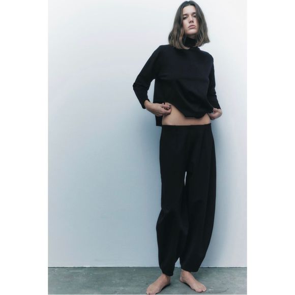 Zara Tops - Zara Asymmetric Top Black Size M